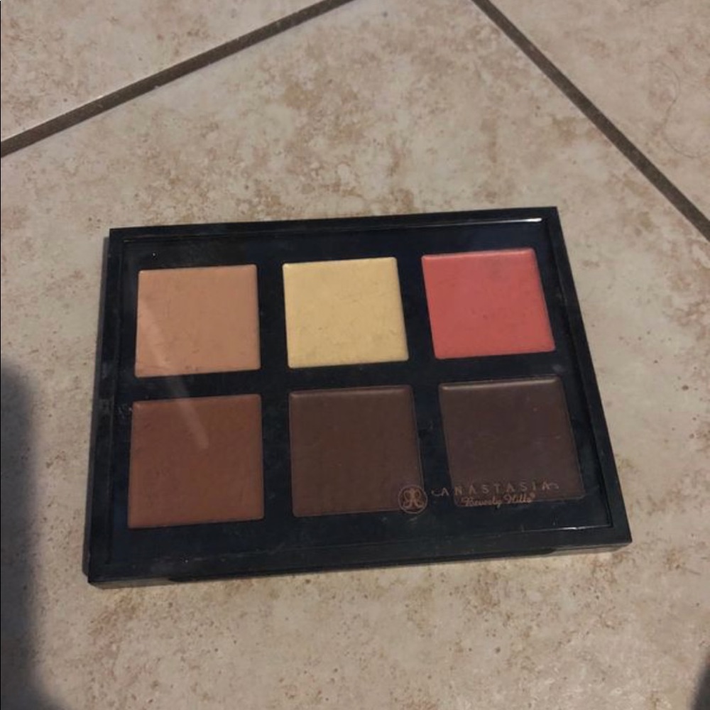 Anastasia Beverly Hills contour kit